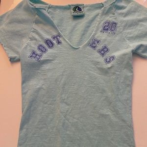 Vintage Hooters shirt